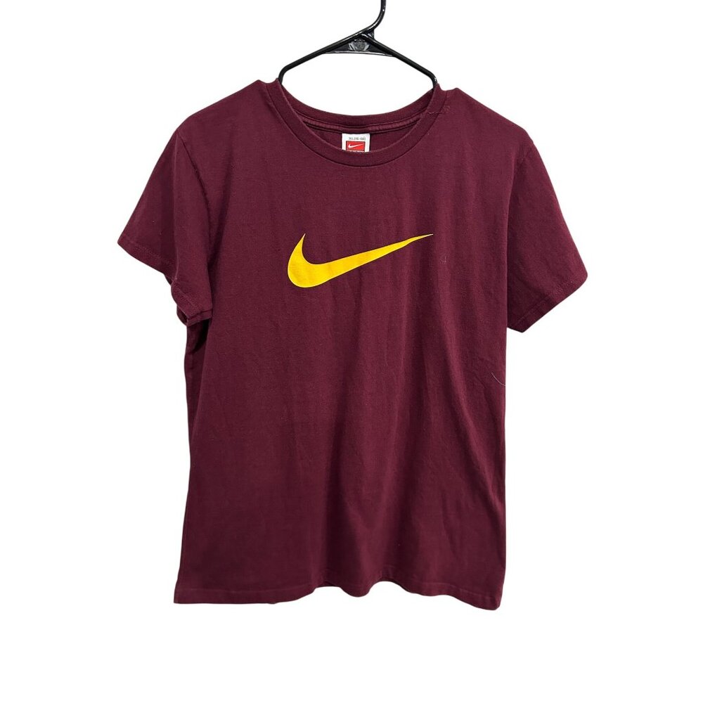 Nike Team Burgundy T-Shirt Yellow Swoosh Cotton Size XL 16-18 Sporty Retro